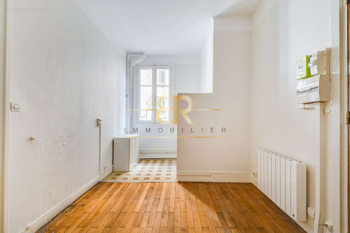 Ancienne loge de gardien - photo 8