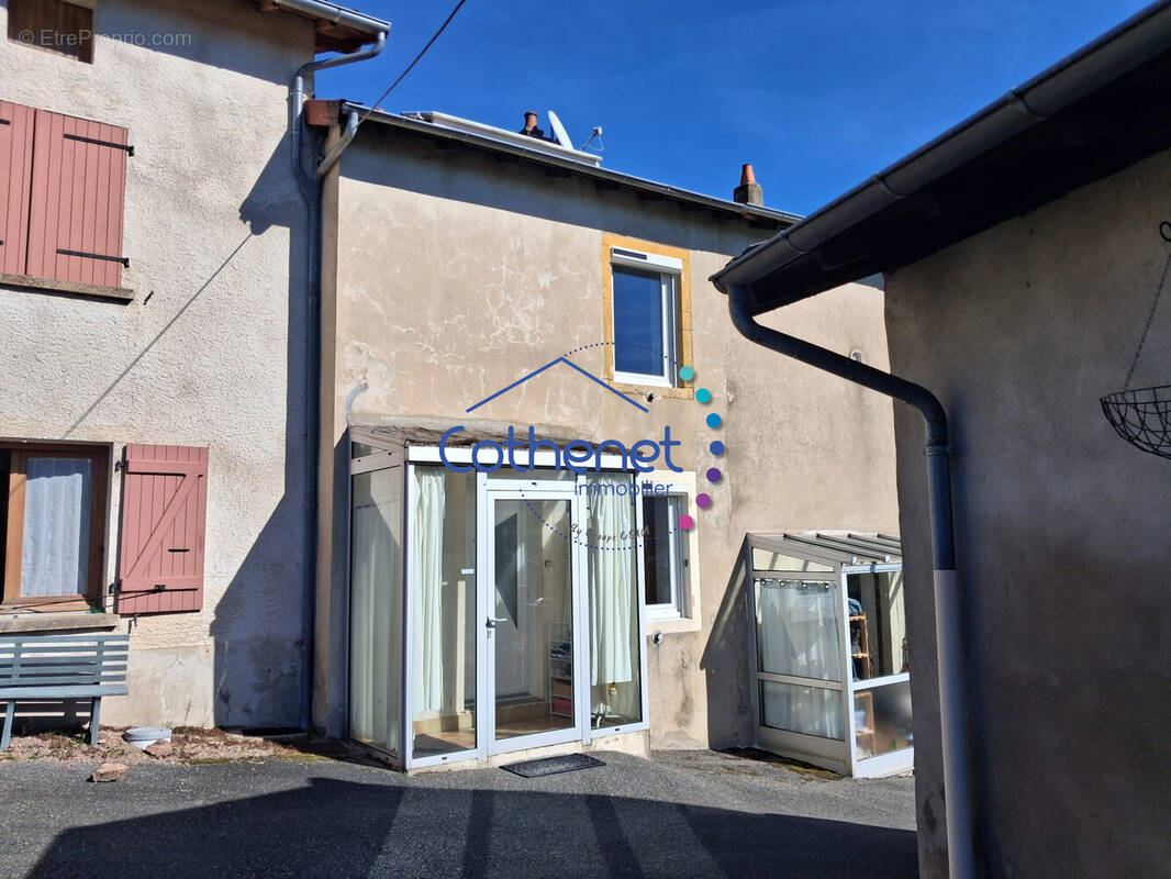 Maison à BELMONT-DE-LA-LOIRE