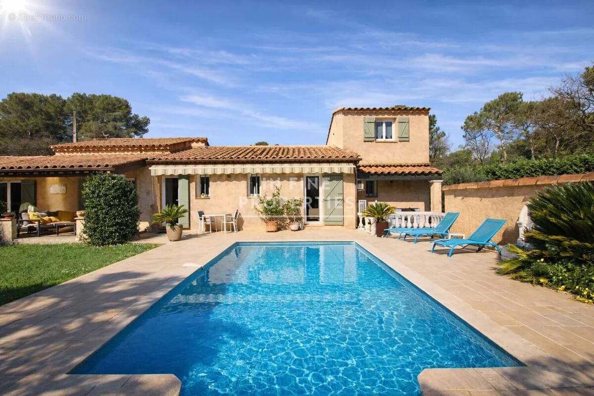 Maison à MOUANS-SARTOUX