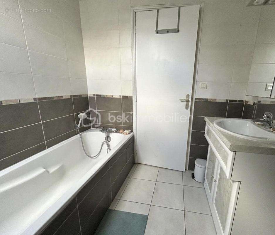 Charmante longère en pierre de 125 m² - photo 17