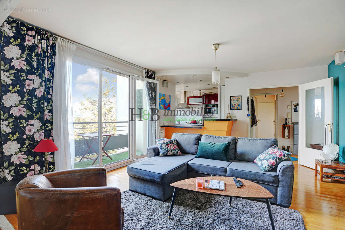 Appartement à AUBERVILLIERS