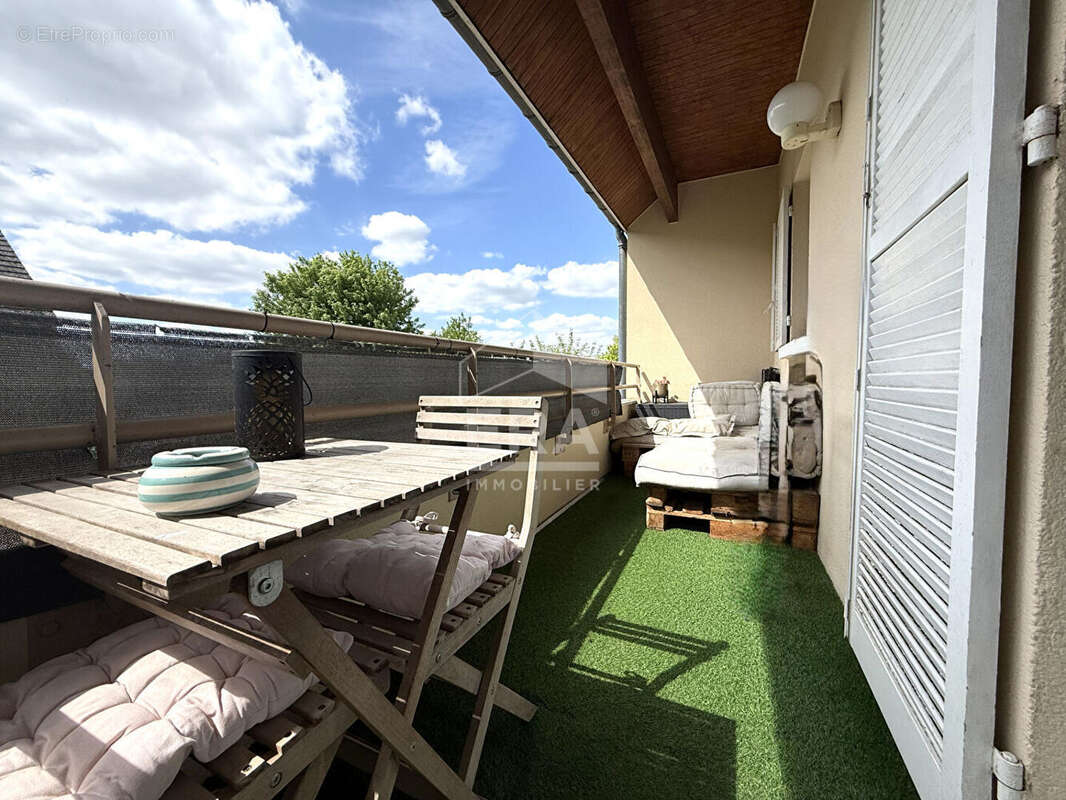 Appartement à BRIE-COMTE-ROBERT