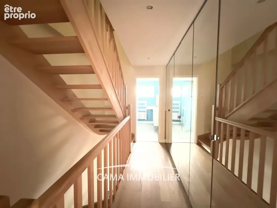 Maison mitoyenne en excellent état dans une résidence familiale recherchée - photo 15