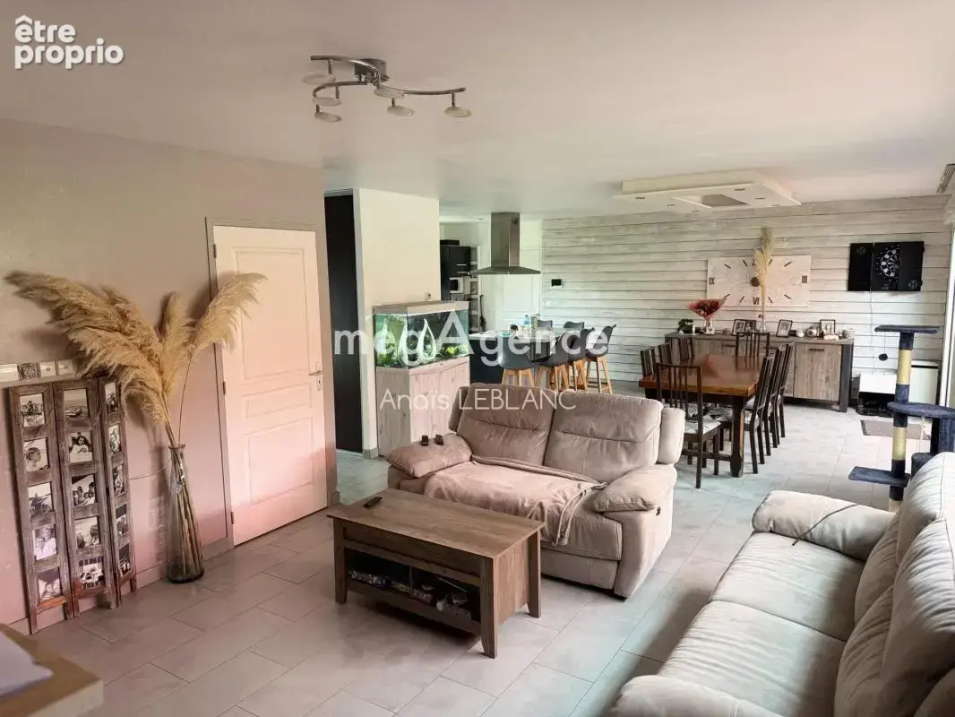 Maison de 2010 15 min Mayenne étang privé grand jardin - photo 2