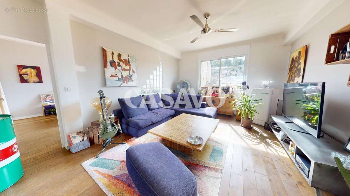 Appartement à MARSEILLE-6E