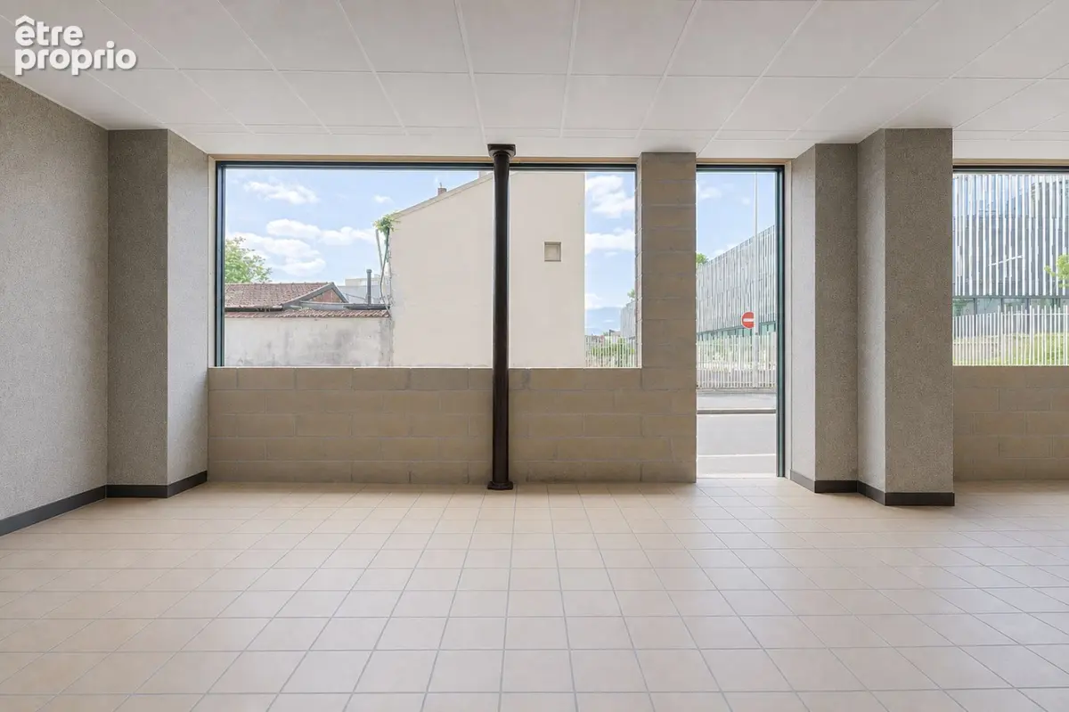 Commerce 60 m² à vendre à Montreuil (93100) - photo 3