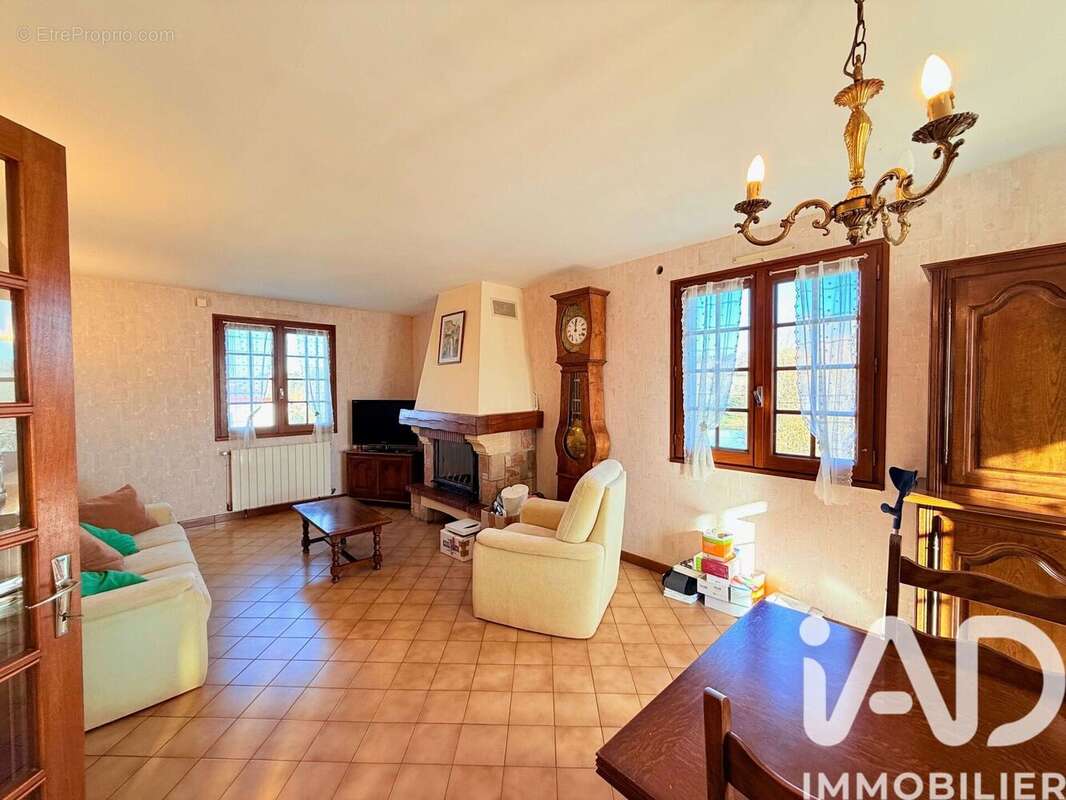 Photo 8 - Maison à AVAILLES-LIMOUZINE