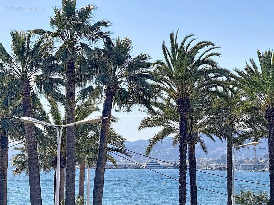 Appartement à CANNES