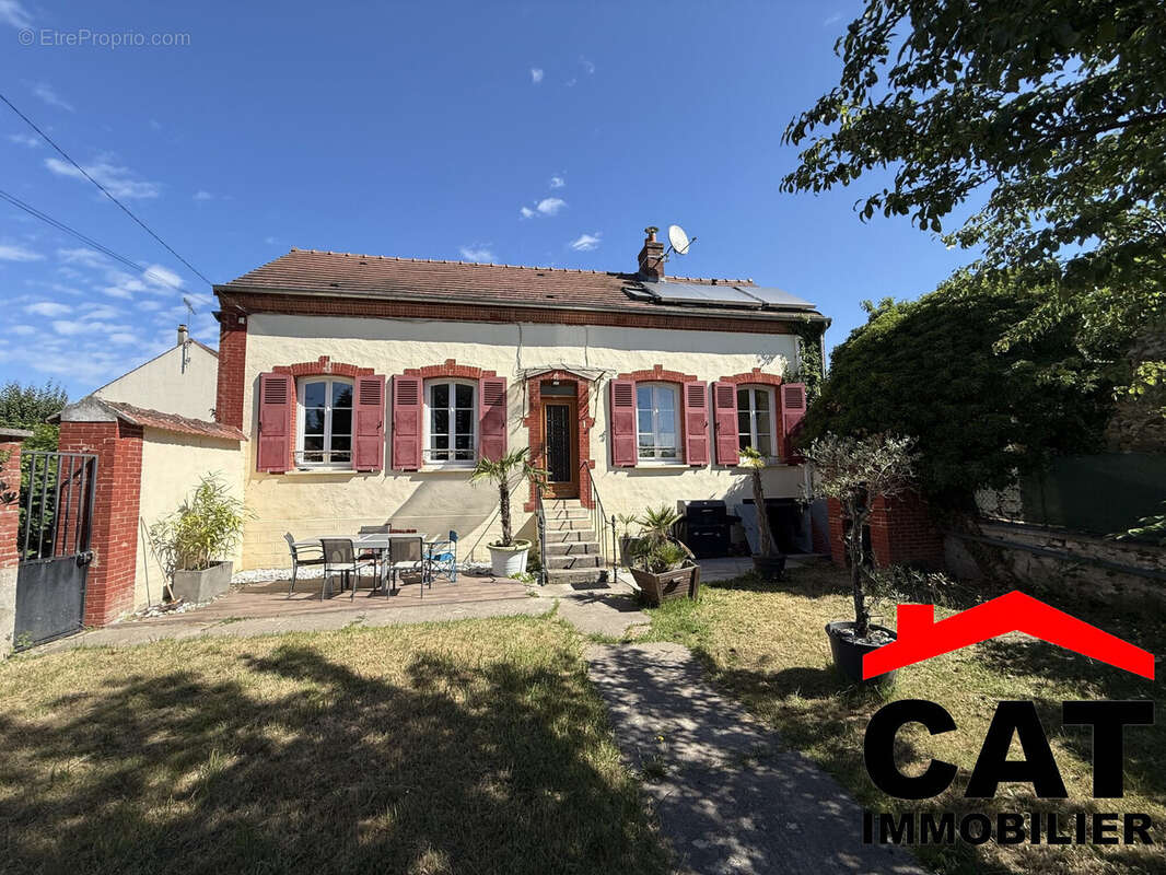Maison à VERNOU-LA-CELLE-SUR-SEINE