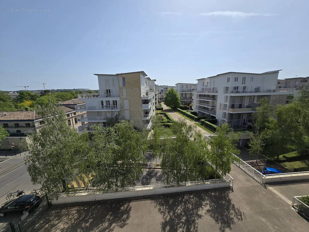 Appartement à BORDEAUX