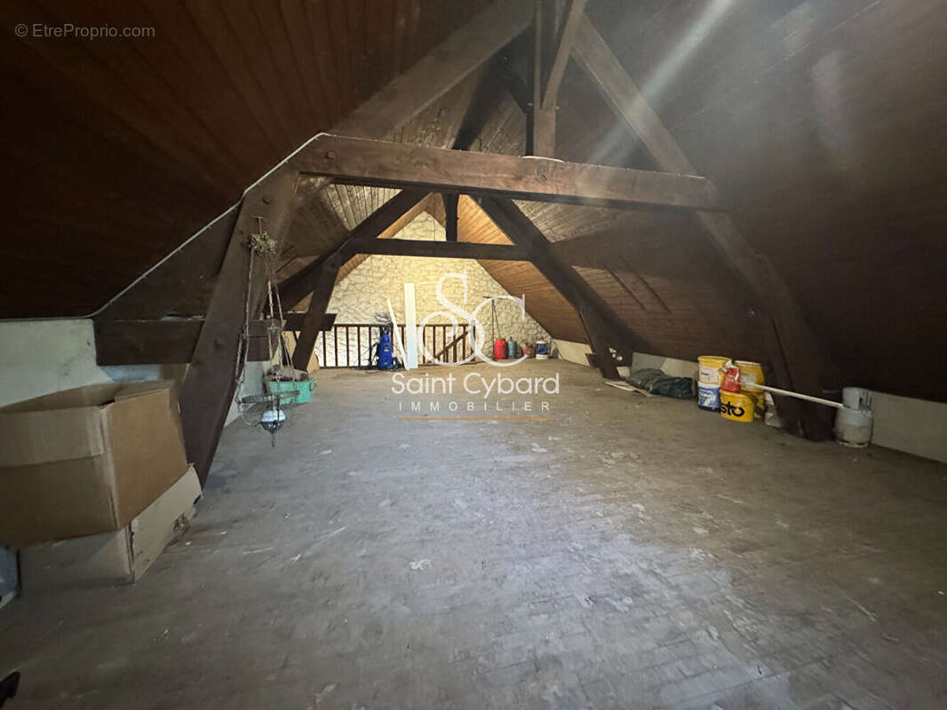 Maison à ROULLET-SAINT-ESTEPHE