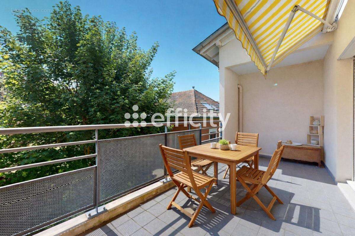 Appartement à TASSIN-LA-DEMI-LUNE