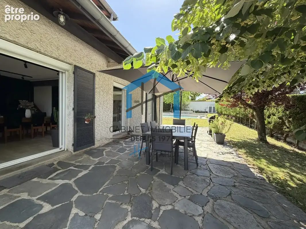 LORETTE   Maison familiale de 163 m2 avec piscine et sous-sol complet - photo 13