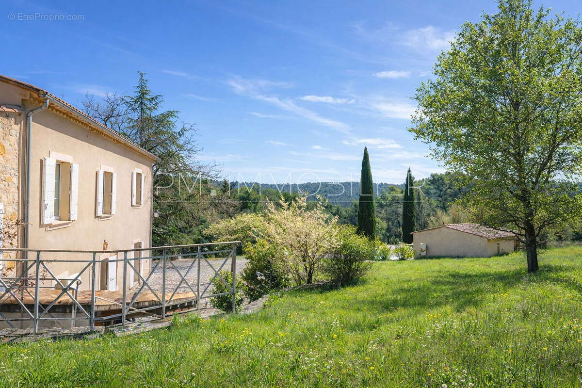 Maison à ANSOUIS