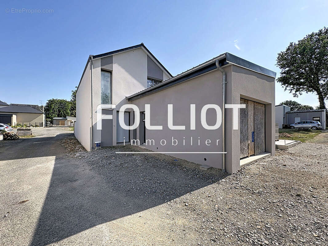 A VENDRE Maison Fougère Lecousse 6 pièce(s) 99.2 m2 - photo 6