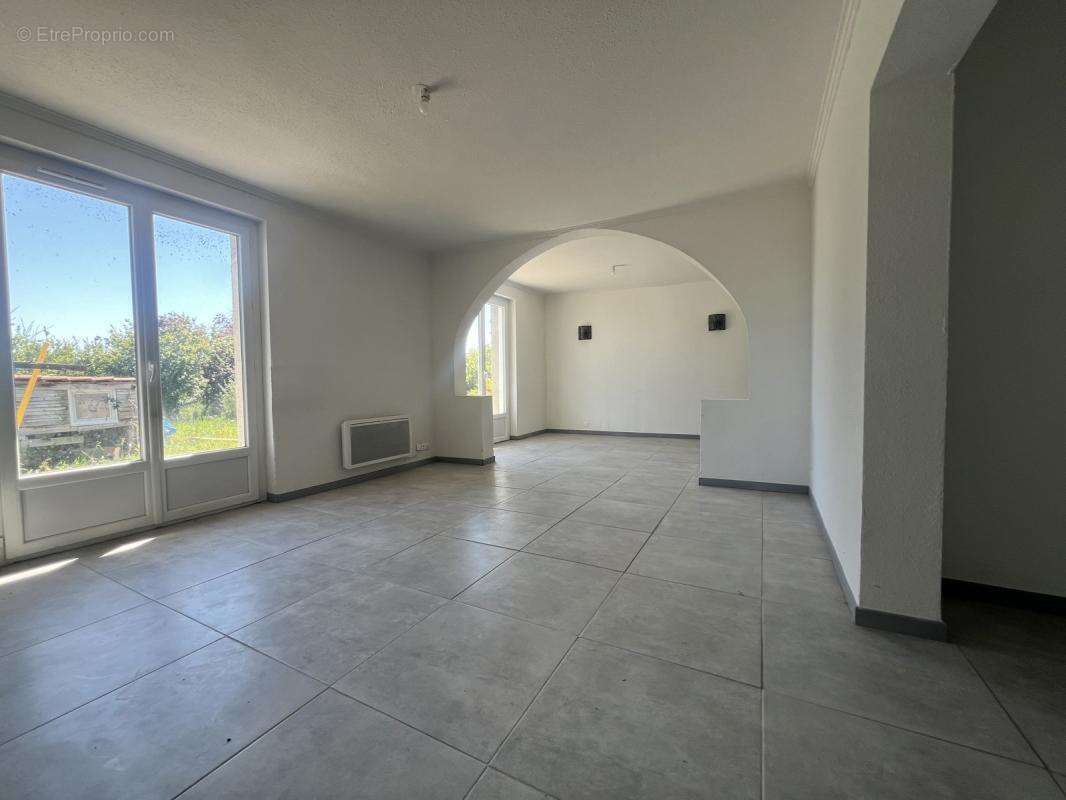 Maison 113 m² à Saint-Clar-De-Riviere  - photo 9