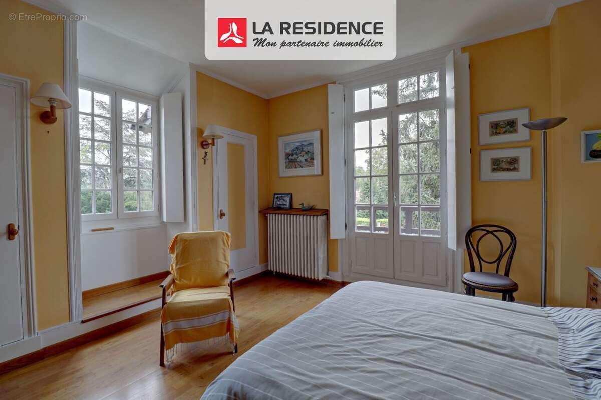 Maison à OINVILLE-SUR-MONTCIENT