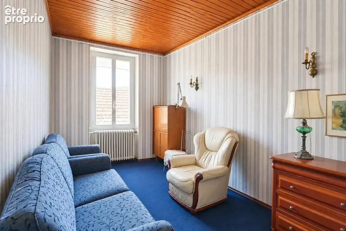 Immeuble de 9 pièces de 250 m² à Bessèges - photo 7