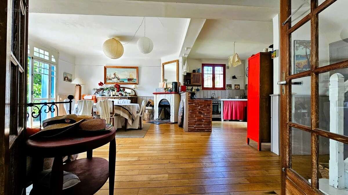 Maison à SAINT-PALAIS-SUR-MER