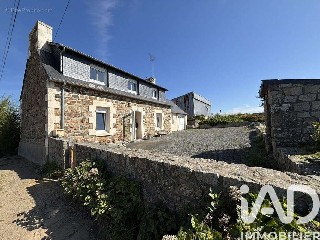 Maison 87 m² à Penvenan  - photo 4