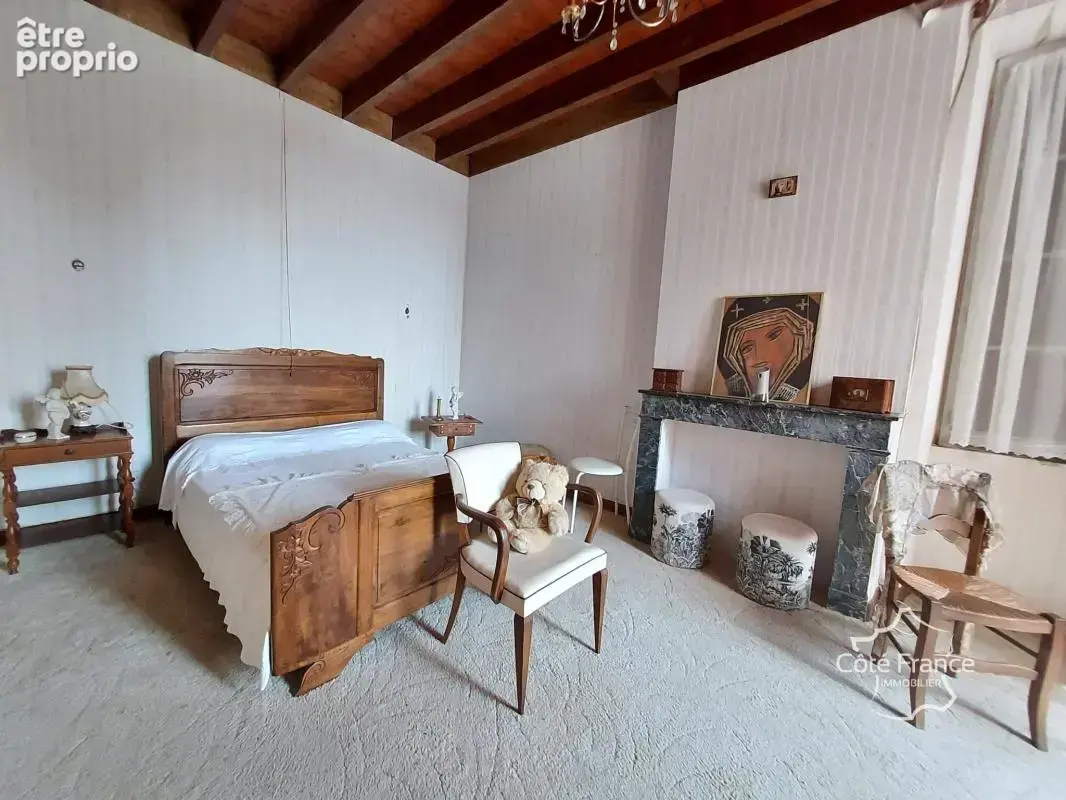Maison de maître en pierre   Piscine   Dépendances 400 m2 - photo 9