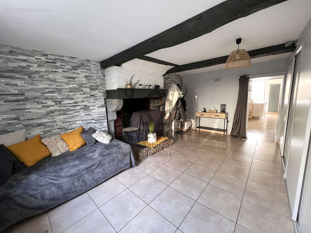 Maison à SURY