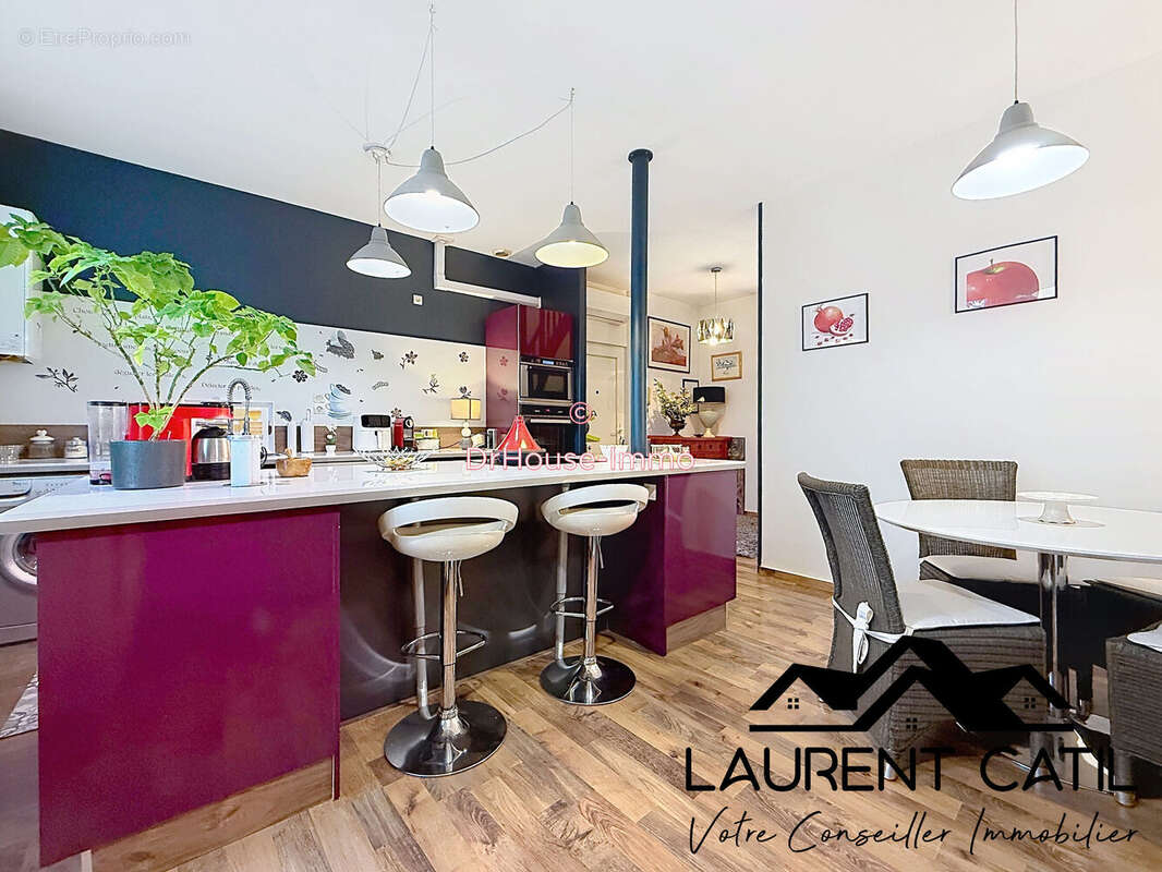 Appartement à ROMANS-SUR-ISERE