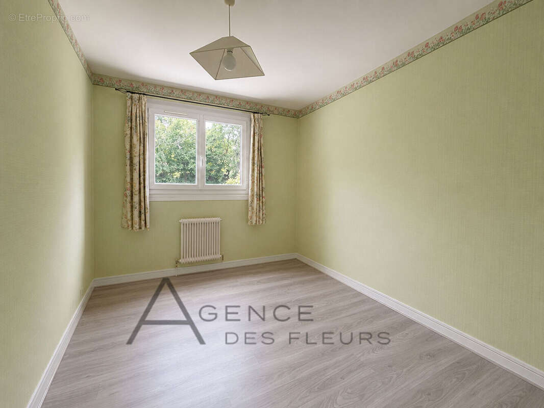 Maison Saint Germain De Pasquier 7 pièce(s)  4298 M²  de terrain - photo 12