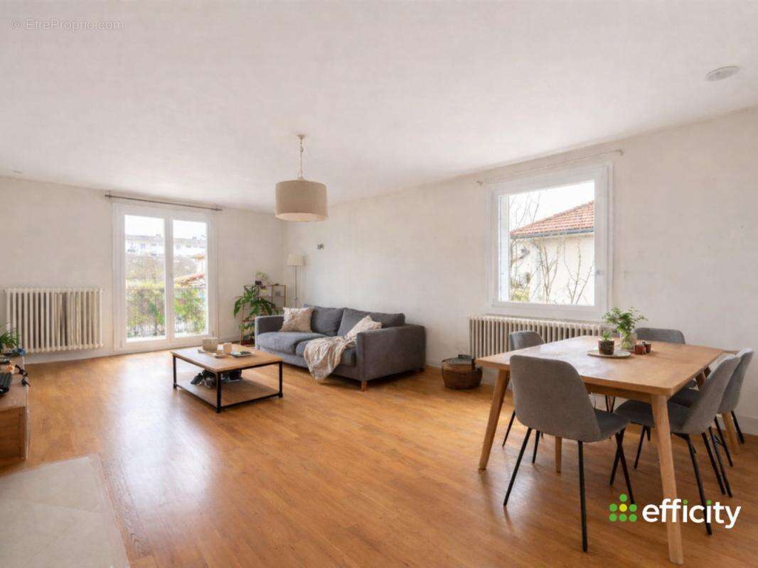 Maison à BOURG-EN-BRESSE