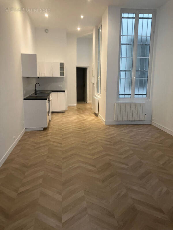 Appartement à PARIS-3E