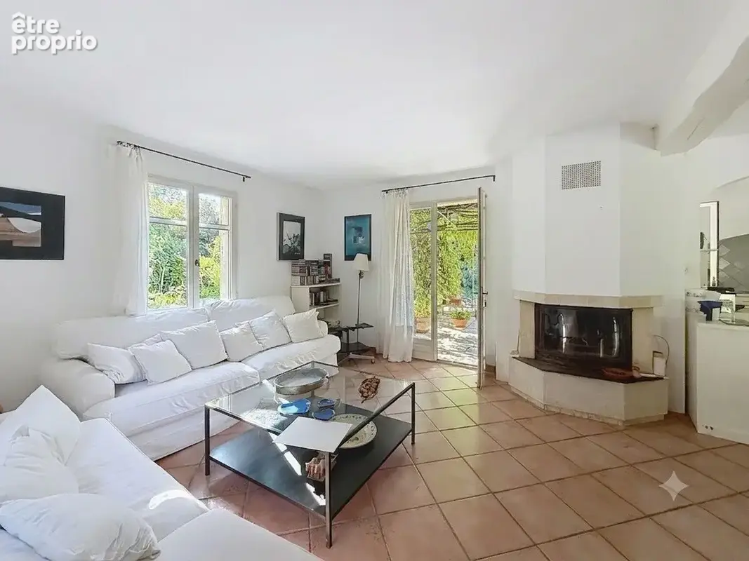 Villa de plain-pied - 4 chambres - 1 000 m² de terrain -  piscine -  à 5 min à pied du village - photo 3