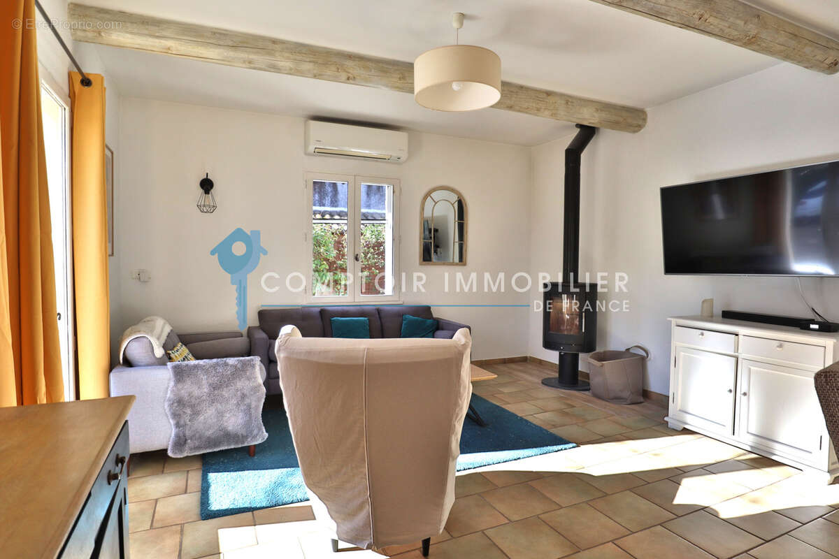Maison à MAUBEC