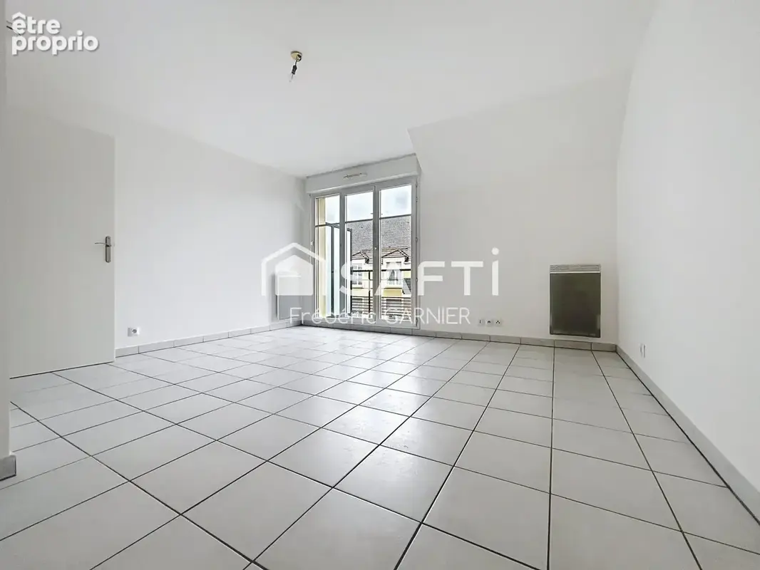 Photo 1 - Appartement à COUBERT