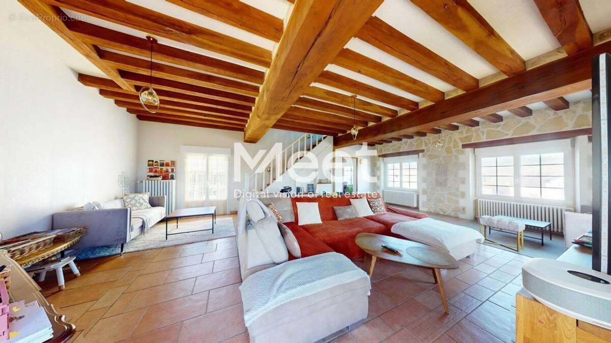 Maison à JUSSY
