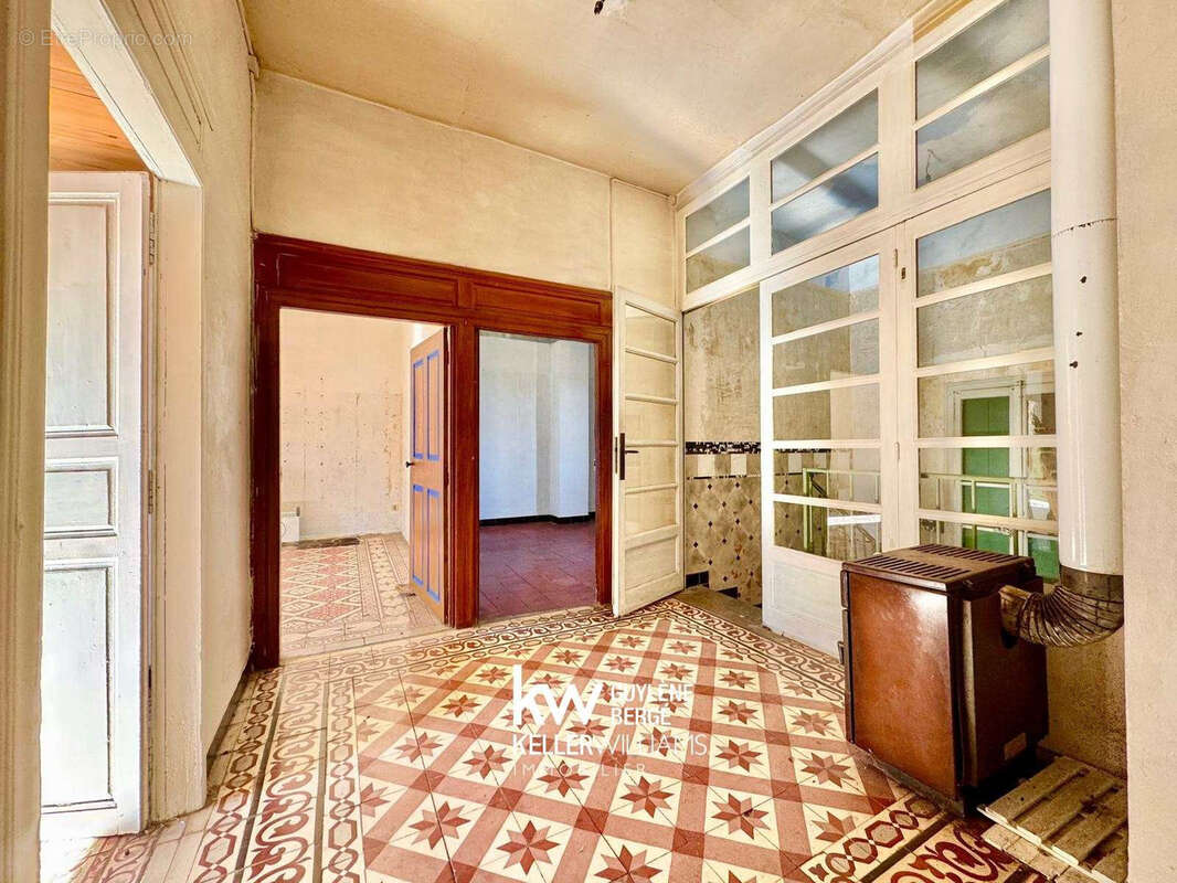 Maison à VACQUIERES