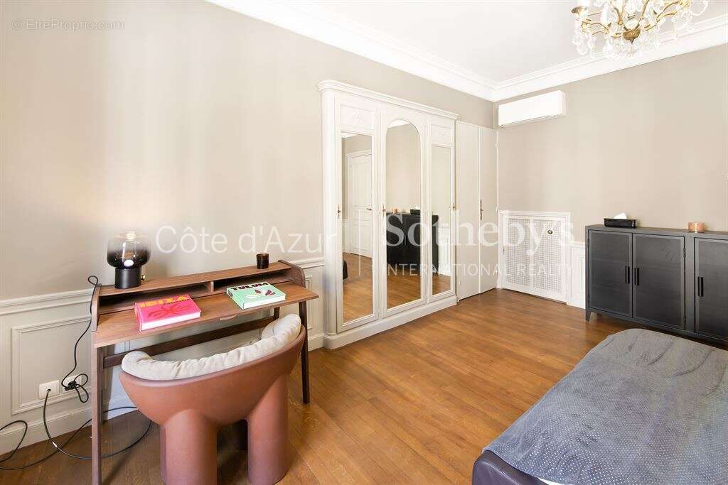 Nice Carré d’Or - Appartement rénové 64 m² dans l’Hôtel Negresco - photo 11