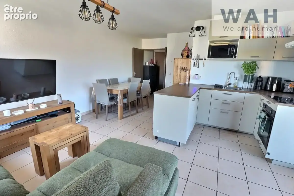 Appartement 2 pièces - 46,8 m2 - ASCENSEUR - TERRASE - PARKI - photo 1