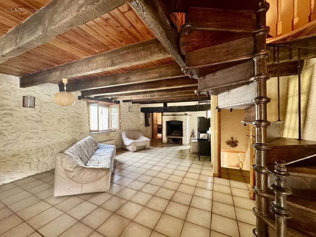 Maison de village à SANSA - photo 8
