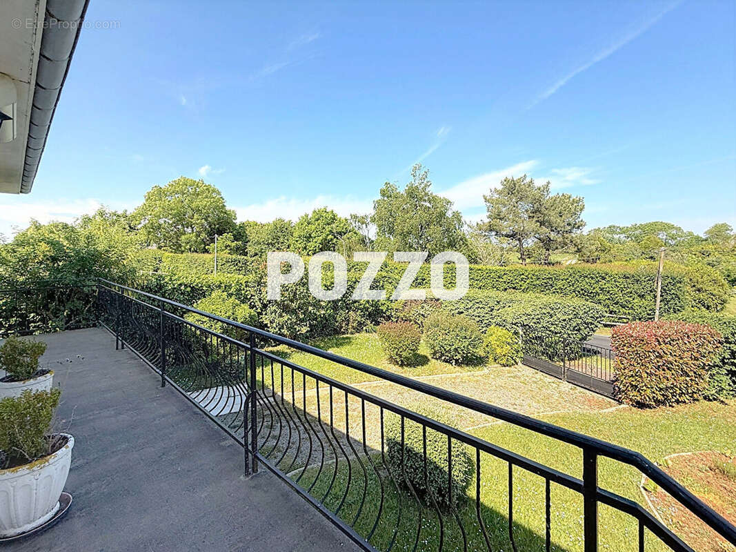 Maison à SAINT-PAIR-SUR-MER