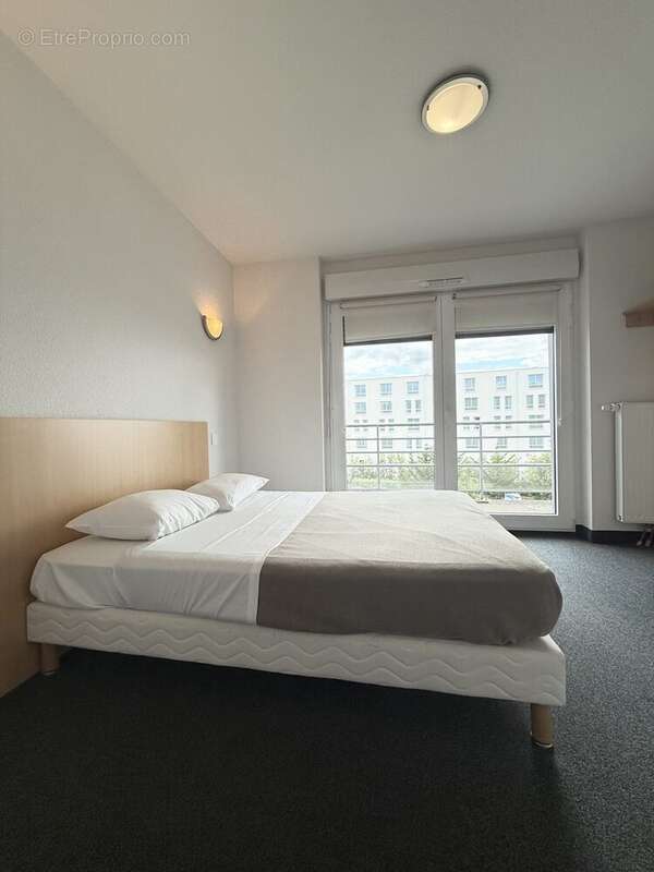 Appartement à LA VILLE-AUX-DAMES