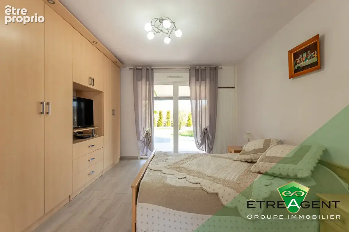 Maison DEAUVILLE- 226 m² - 5 chambres - photo 12