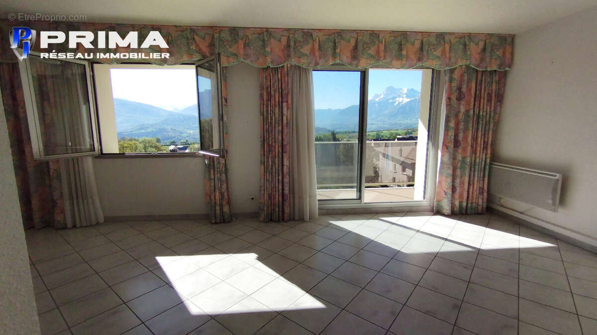 Appartement à LA MURE
