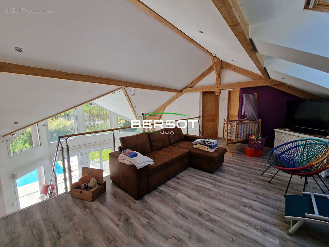 Maison à GUILLON-LES-BAINS