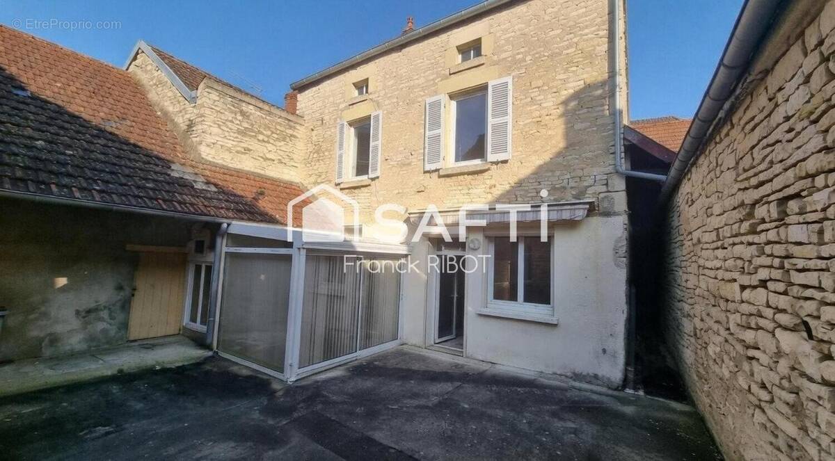 Photo 1 - Maison à ANCY-LE-FRANC
