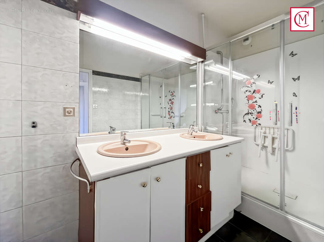 Appartement à MEYLAN