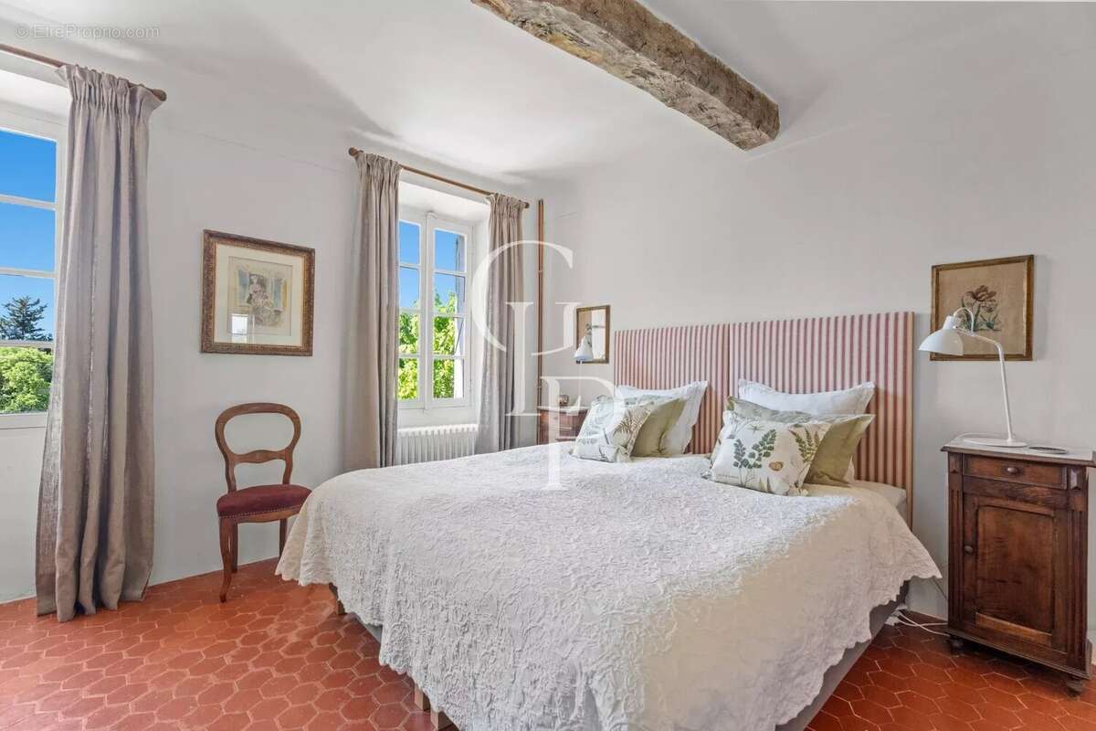 Maison à PEYMEINADE