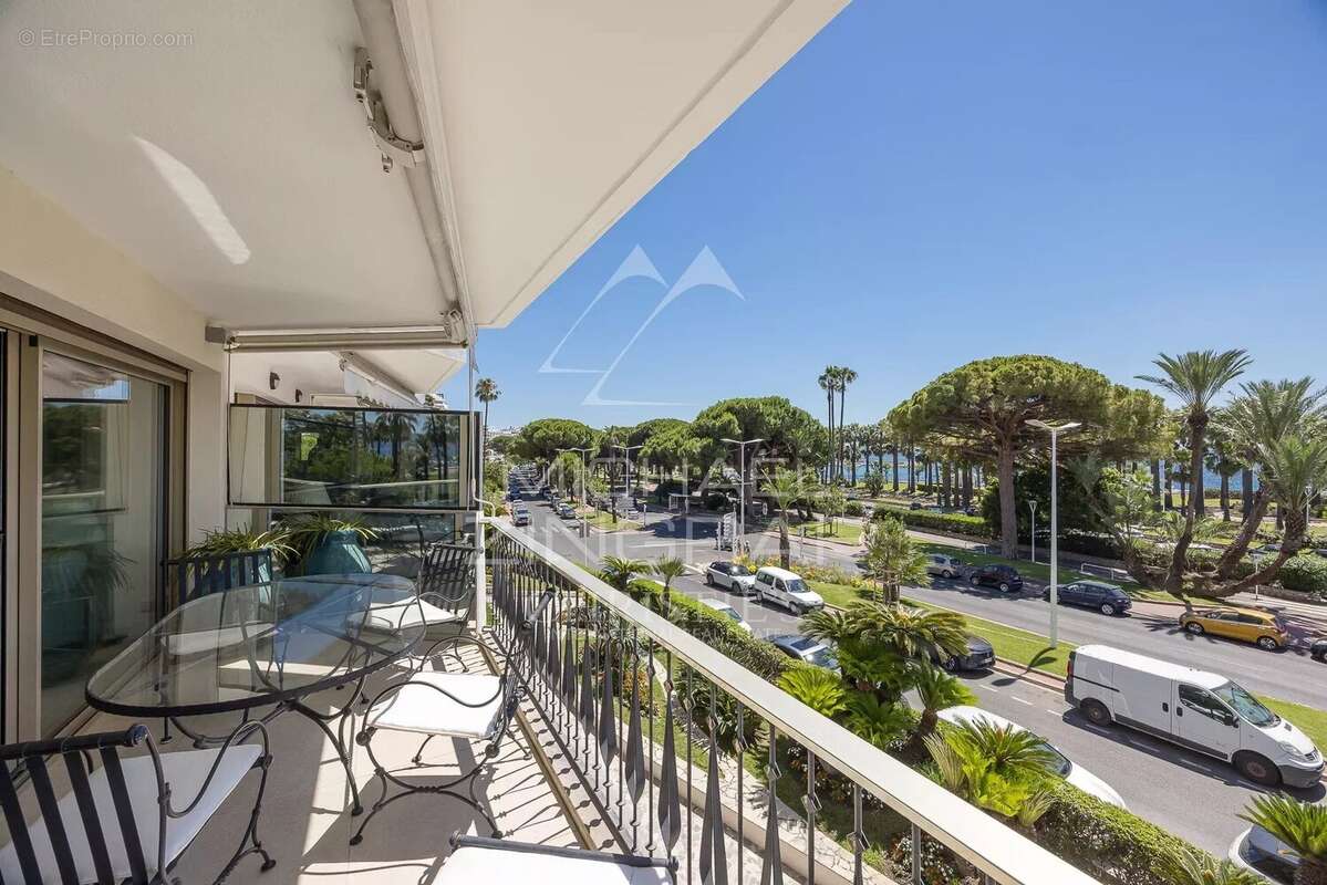 Cannes - Croisette - Élégant 4 pièces avec terrasse - photo 5