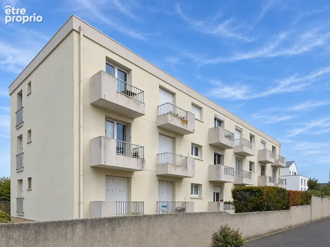 Caen rive droite   f2 avec balcon et parking - photo 7