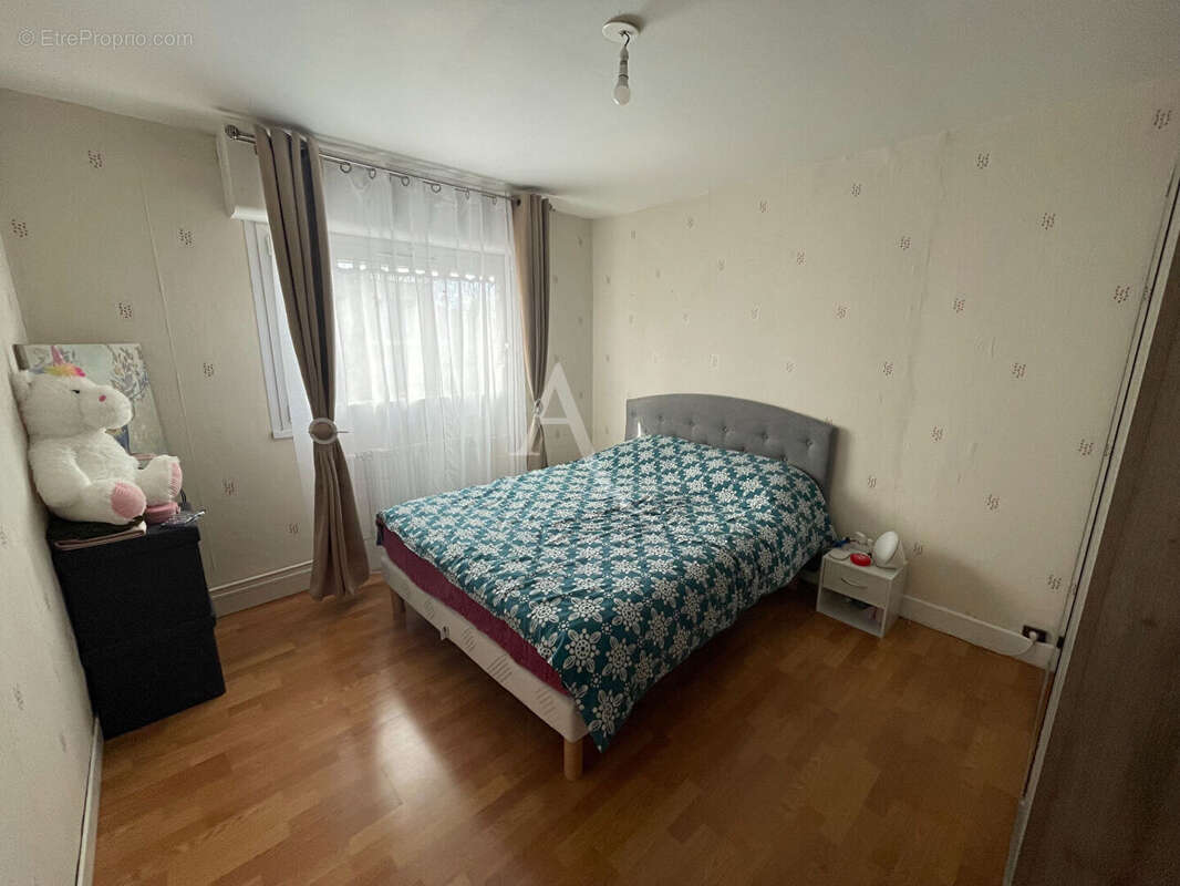 Appartement à SAINT-JEAN-DE-BRAYE