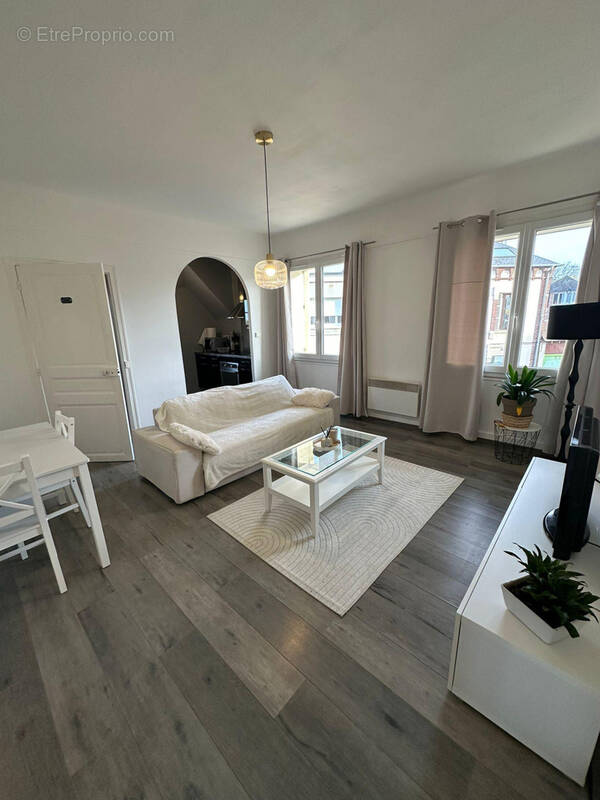 Appartement à SAINT-REMY-SUR-AVRE